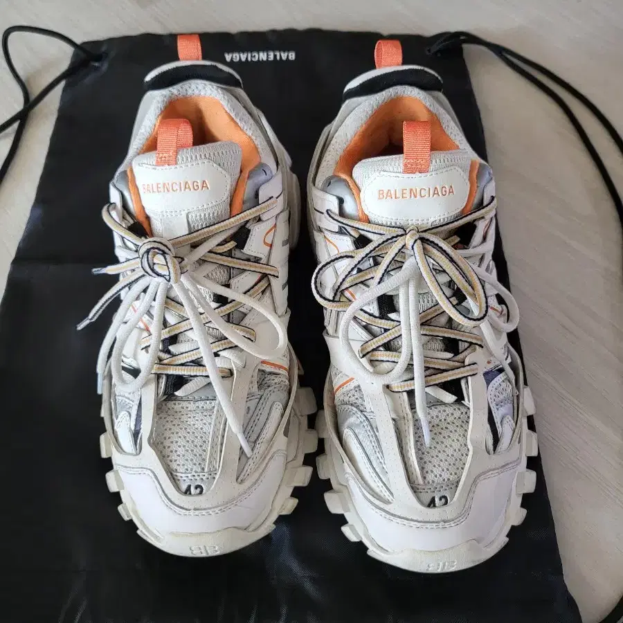 BALENCIAGA | 발렌시아가 Balenciaga Trek42 shoes on Bunjang Global