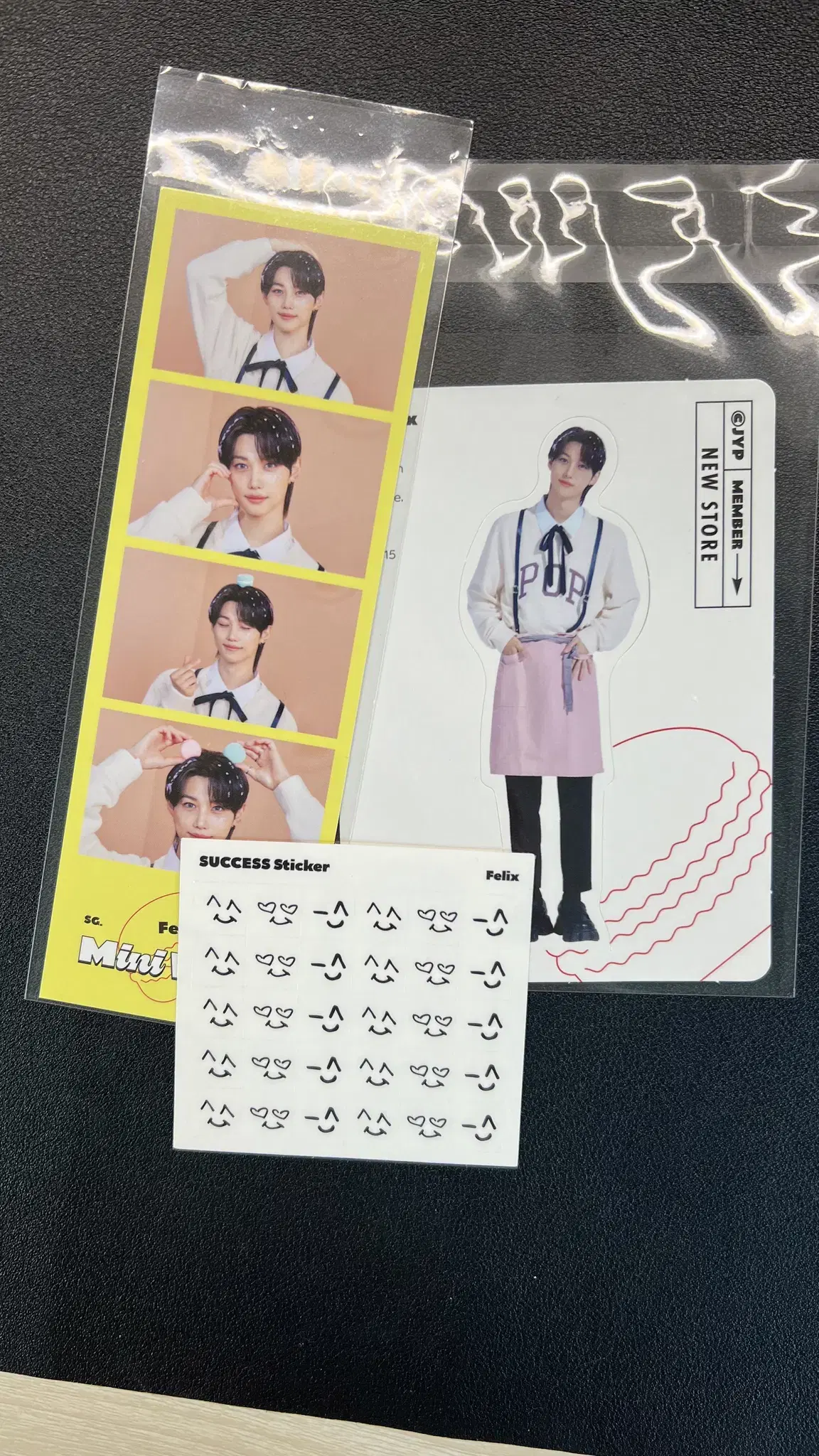 Straykids skz 2023 seasons greetings felix 4 cut photo asshole sticker WTS