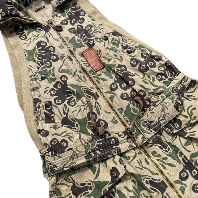 old kapital deer camo sleeveless coat