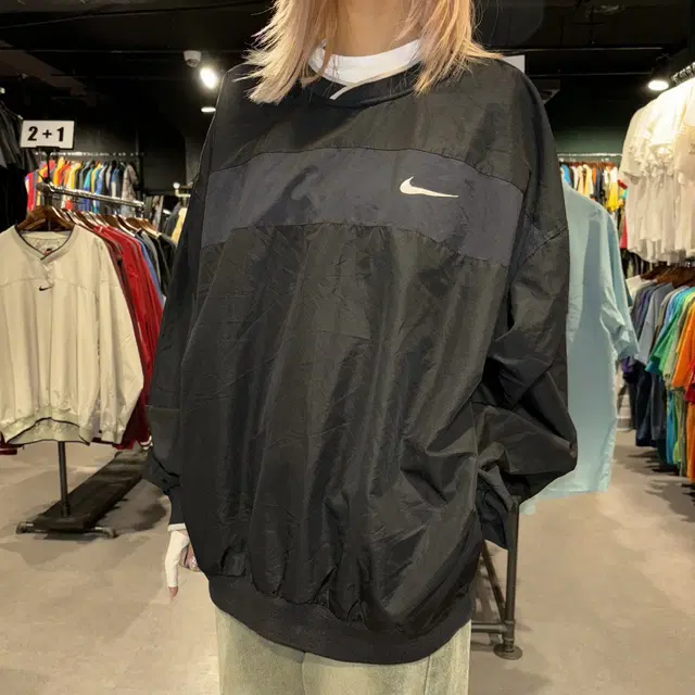 (160) NIKE 나이키 올드스쿨 블랙 스우시 포켓 웜업 (XL)