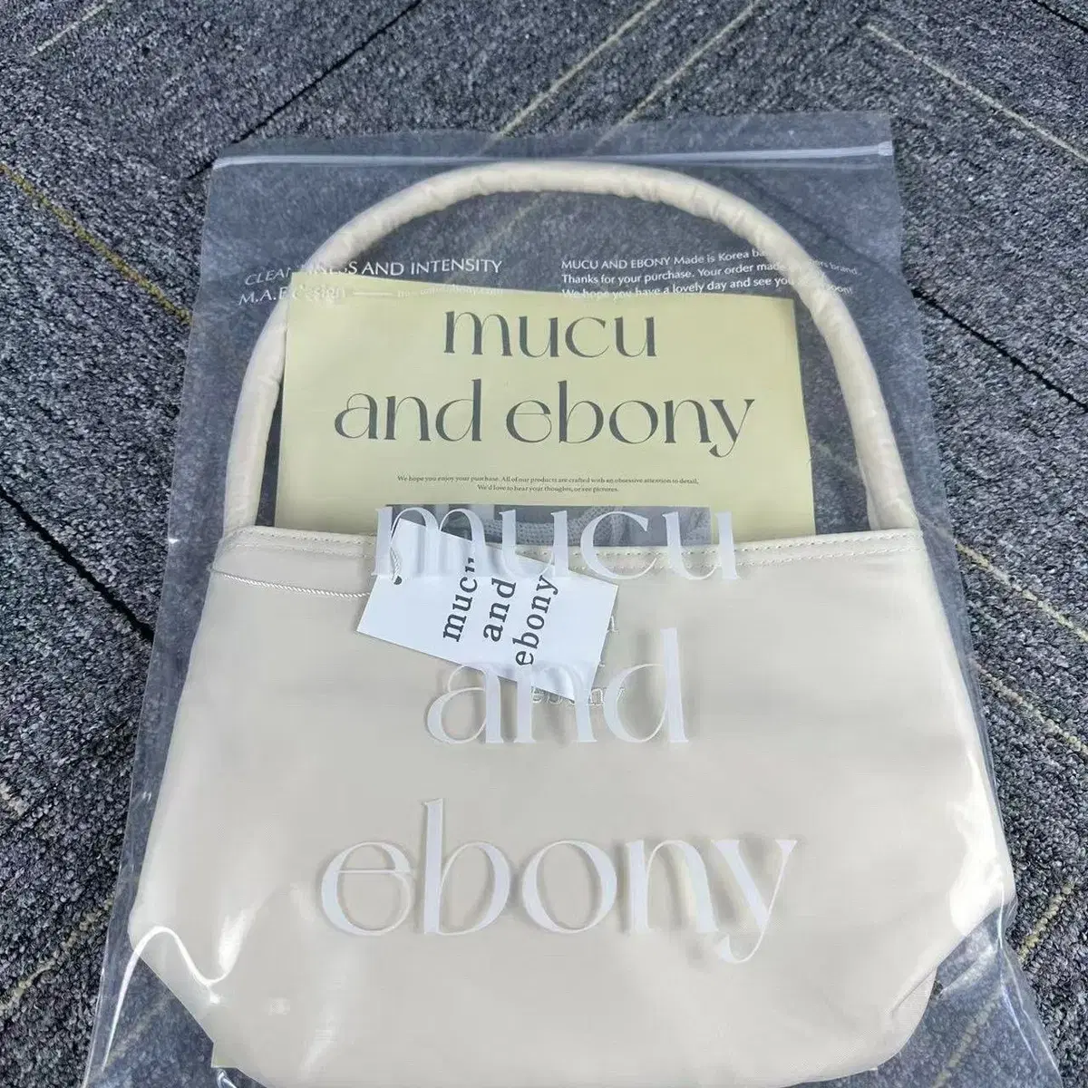 MUCU AND EBONY nearest bag 니어레스트