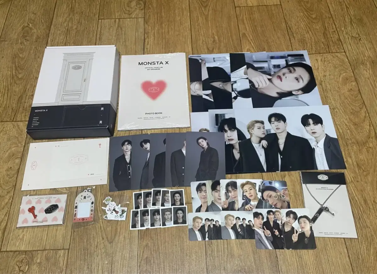 MONSTA X MONBEBE Welcome to MONSTA X MONBEBE 8th Season kit Merchandise