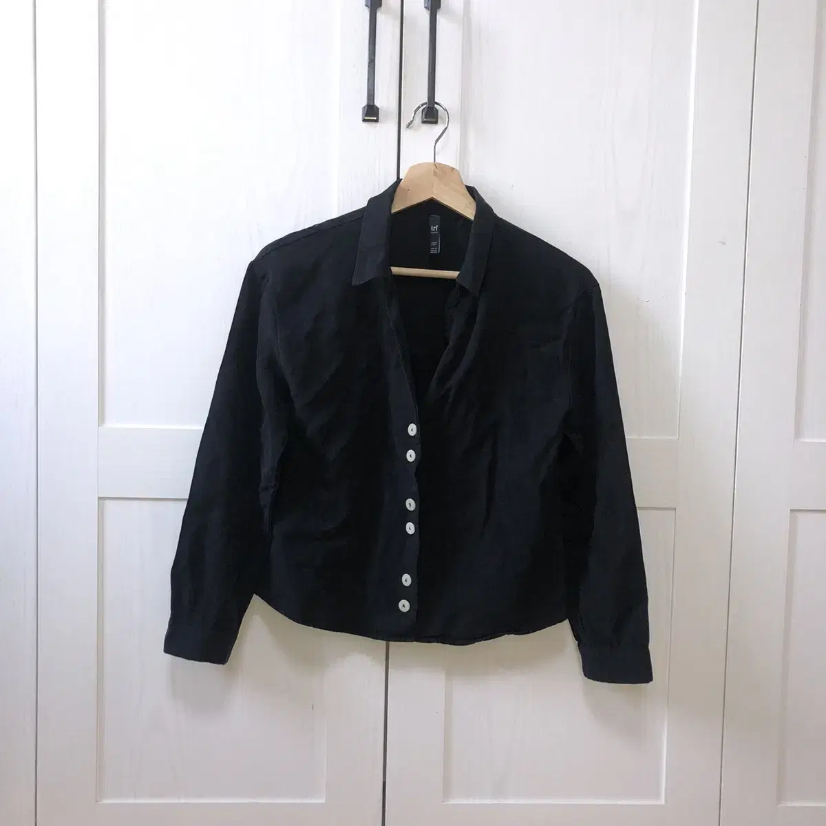 Vintage trf collection black crop shir