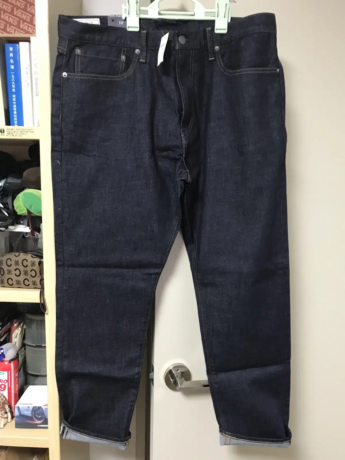 갭 GAP Athletic Taper Jeans 다크블루 생지