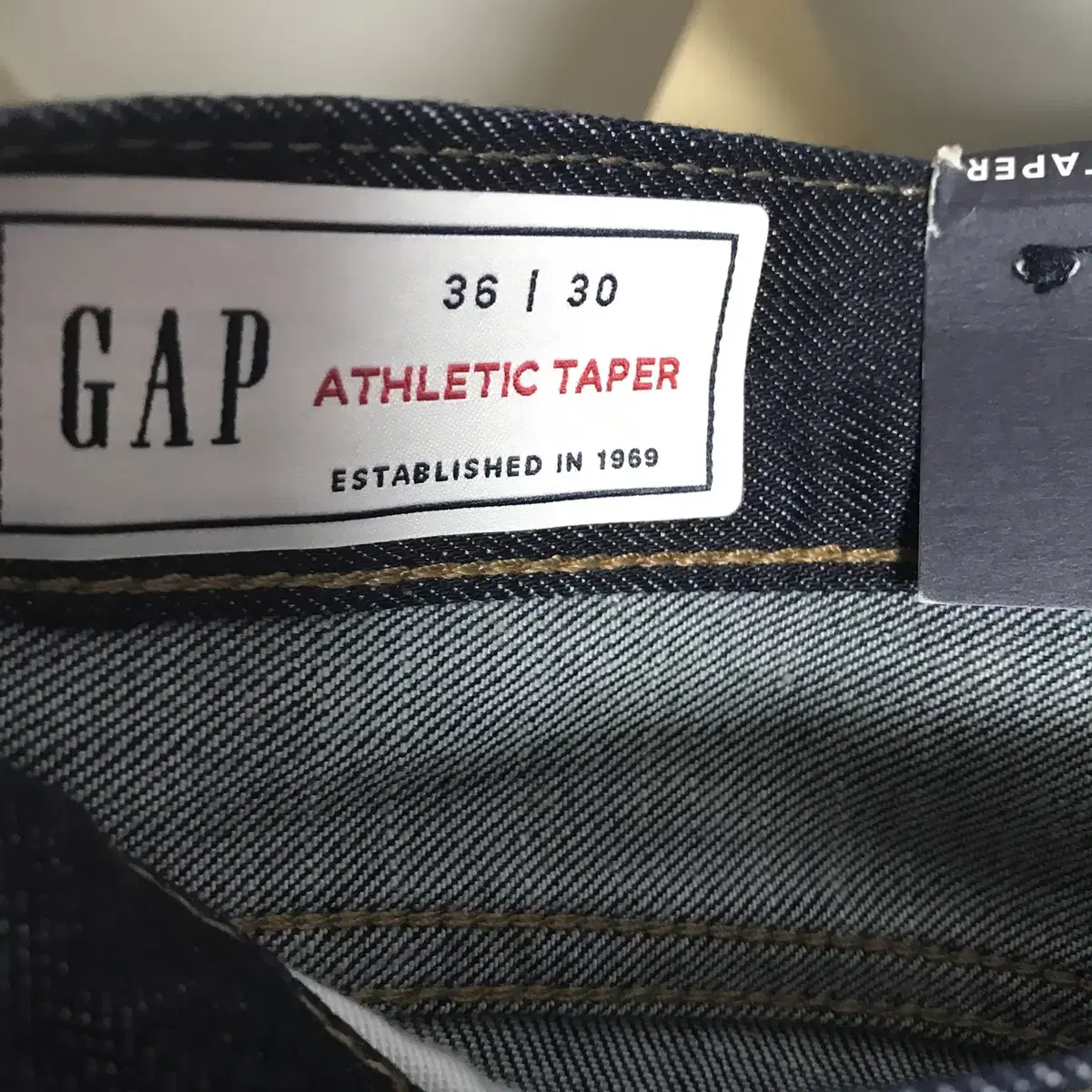 갭 GAP Athletic Taper Jeans 다크블루 생지