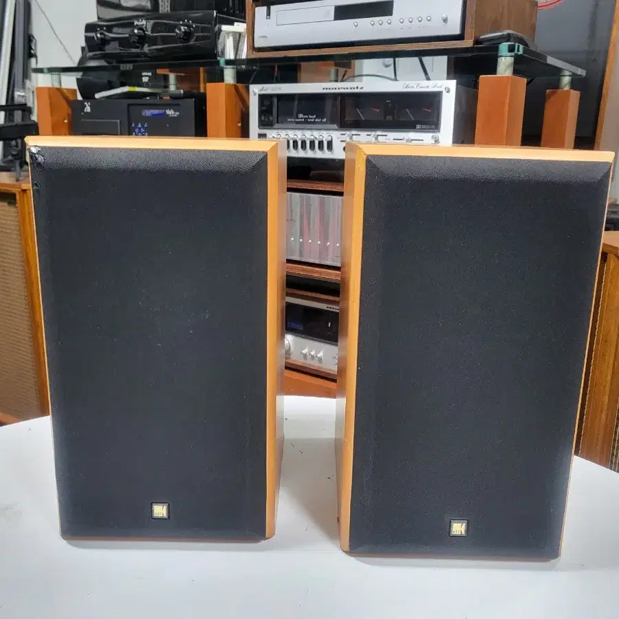 벨기에 제조 KEF   북쉘프 스피커  SP3303