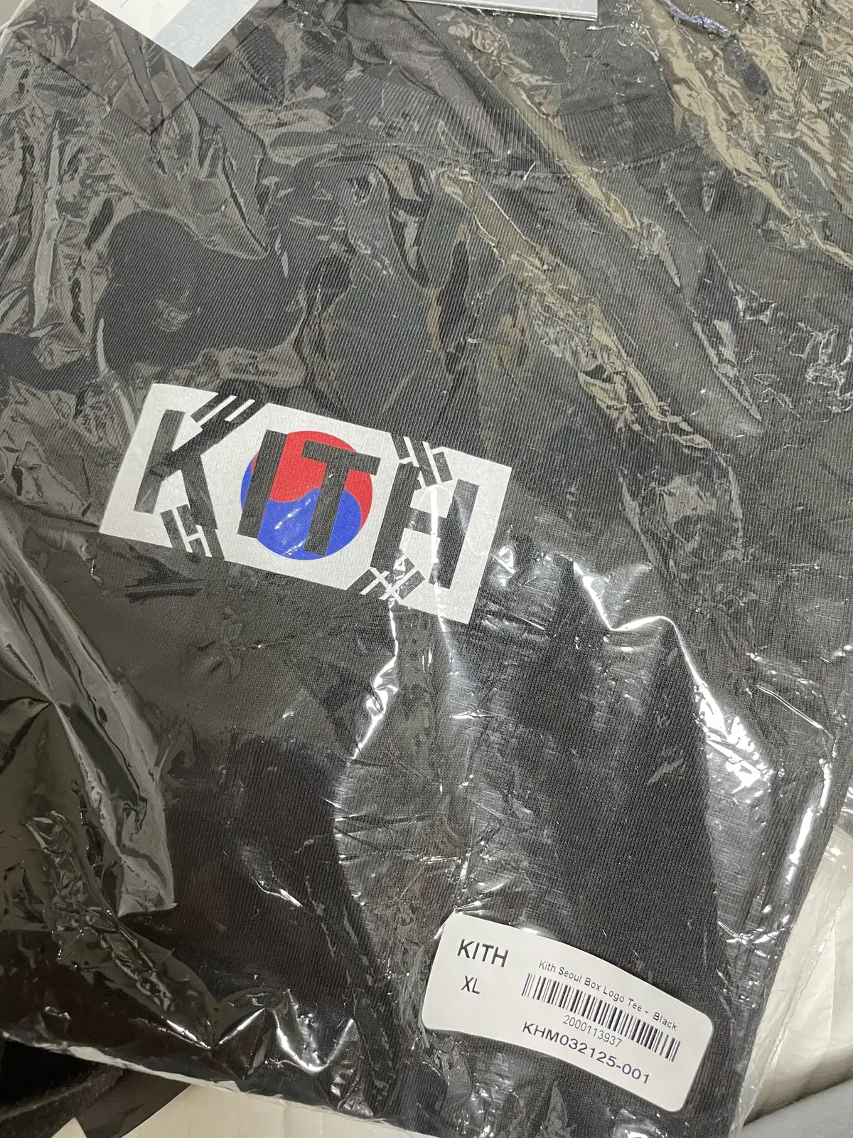 KITH Kiss [XL] Korea Exclusive Offline Only