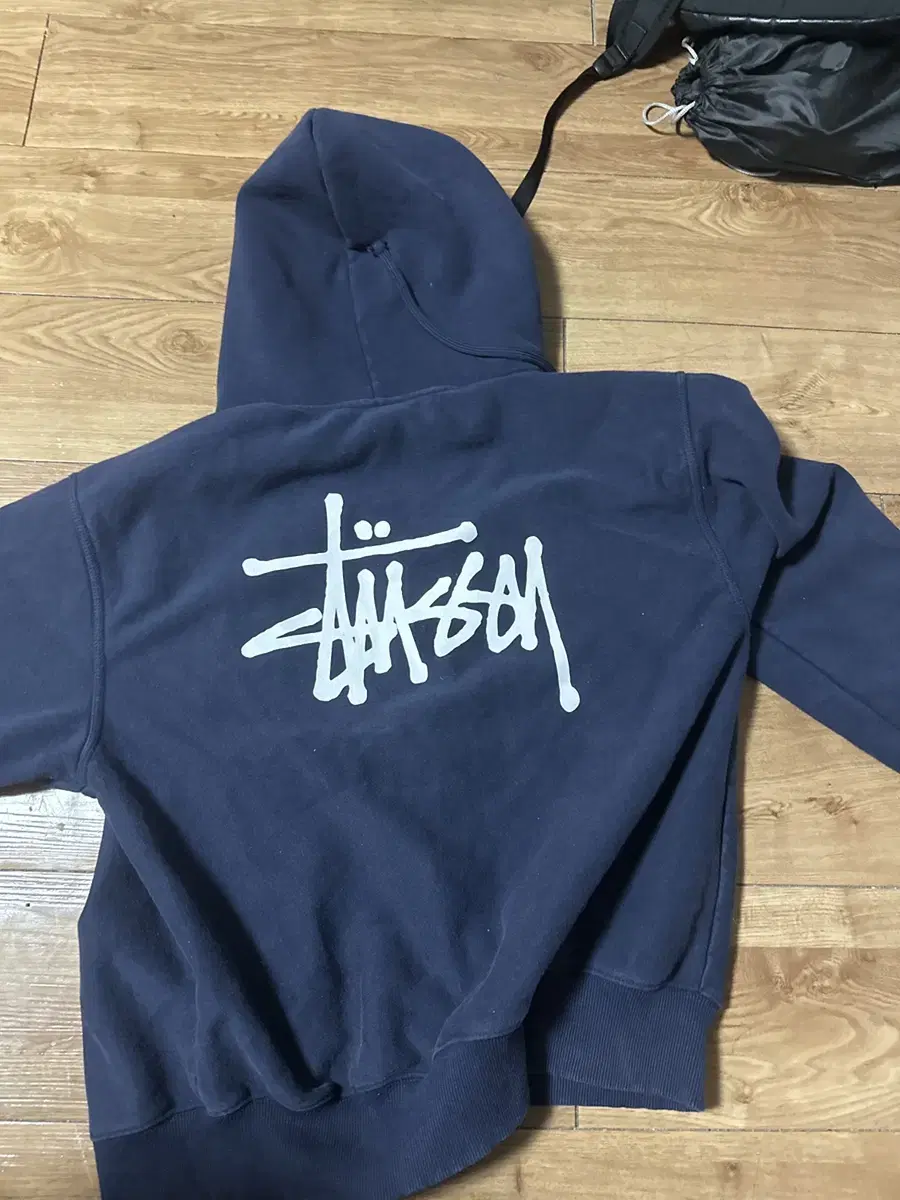 Sutushi Hooded Pickup