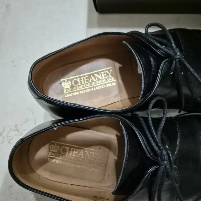 Cheaney & sons 블랙 더비 슈즈(구두)