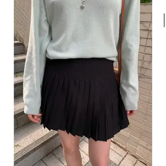 미뉴에트 Gini skirt 스커트 블랙