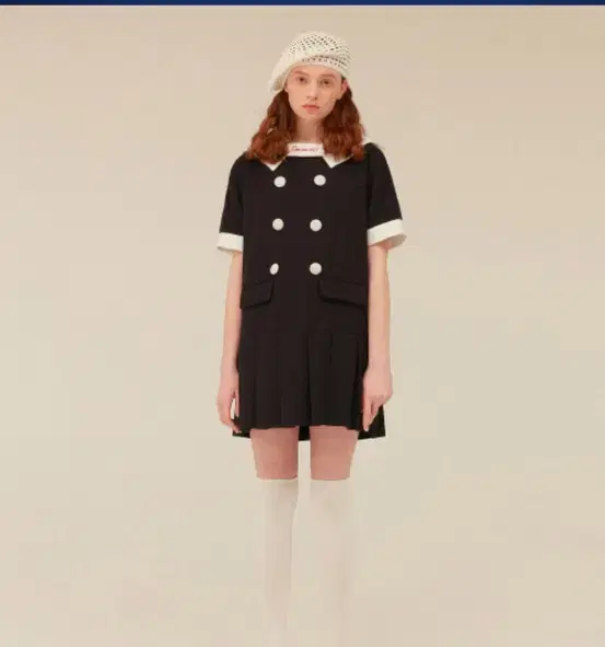 oioi BIG COLLAR PLEATS ONEPIECE