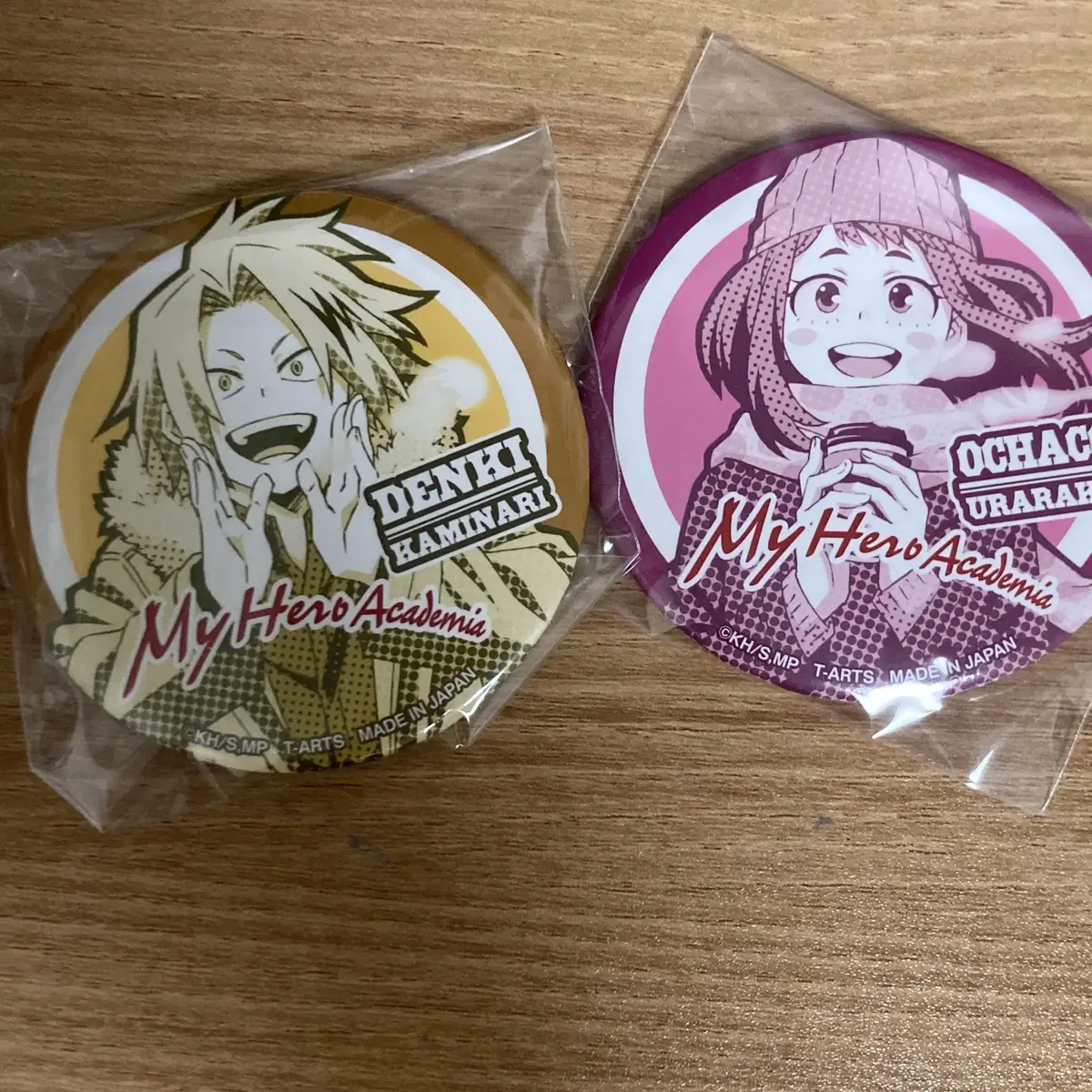 Hiroaka (Nahia) Kaminari Denki, Urara Kaochako Can Badges for Sale