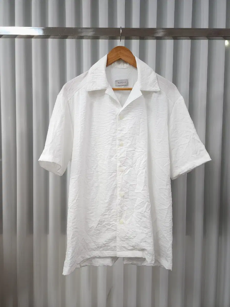 RAYGUN White Natural kara Shirt