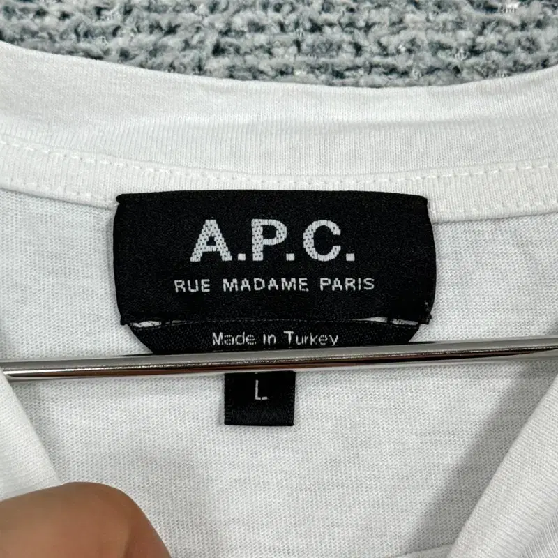 A.P.C 아페쎼 화이트 반팔티 L