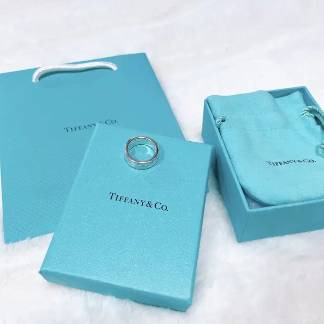 2. Tiffany&Co 정품 아틀라스 반지 국내9호