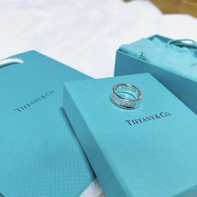 2. Tiffany&Co 정품 아틀라스 반지 국내9호