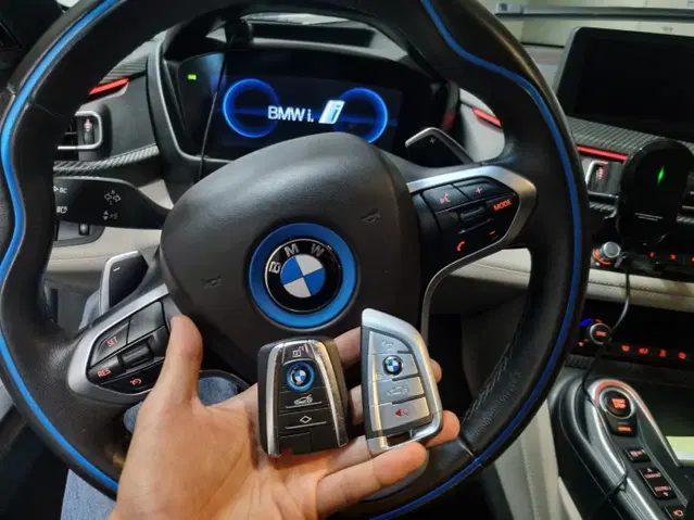 BMW 전기차 포함 다양한 차종 연식 최신형 G바디 칼키 스마트키 개조