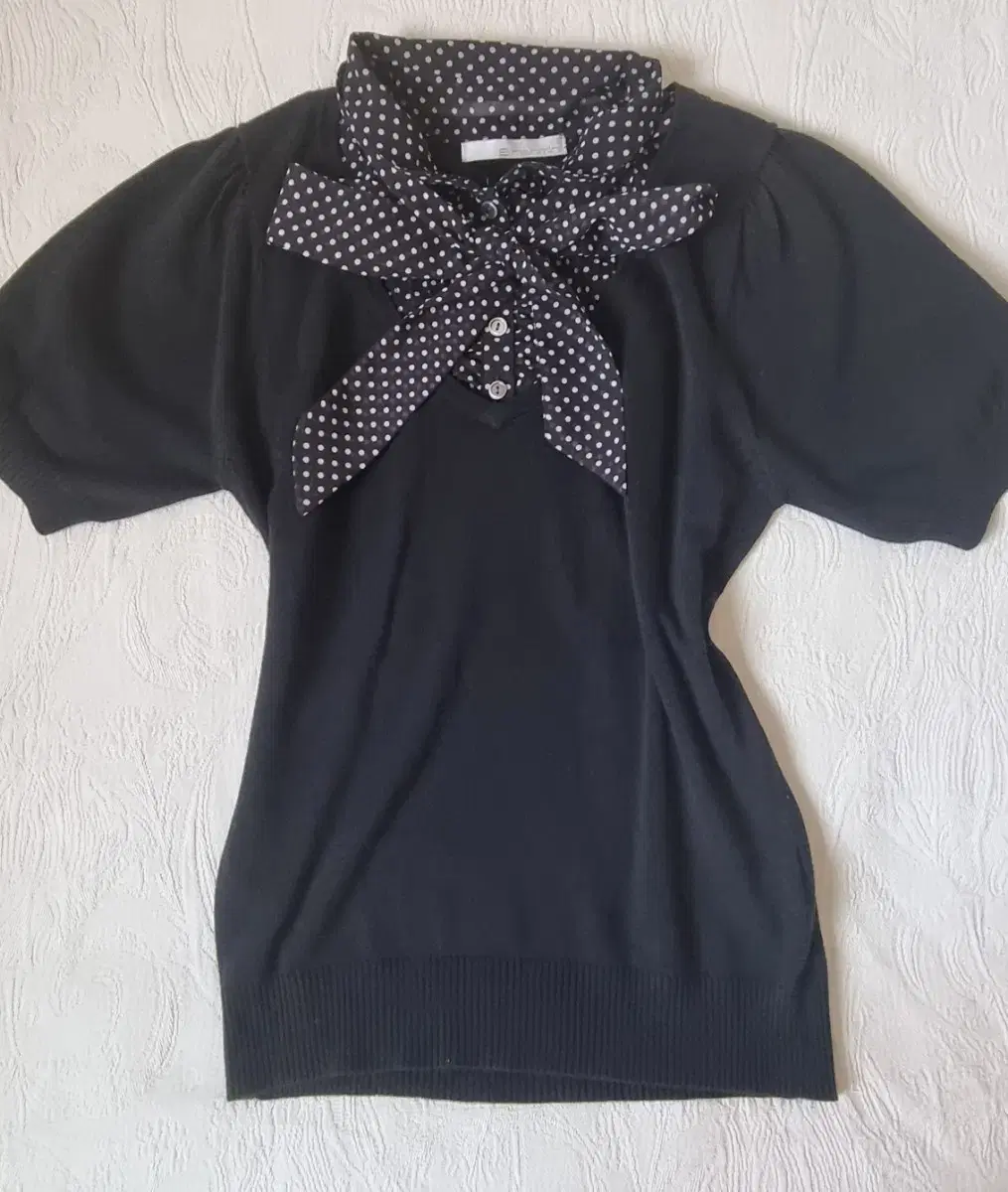 Vintage lew geeky dot ribbon top