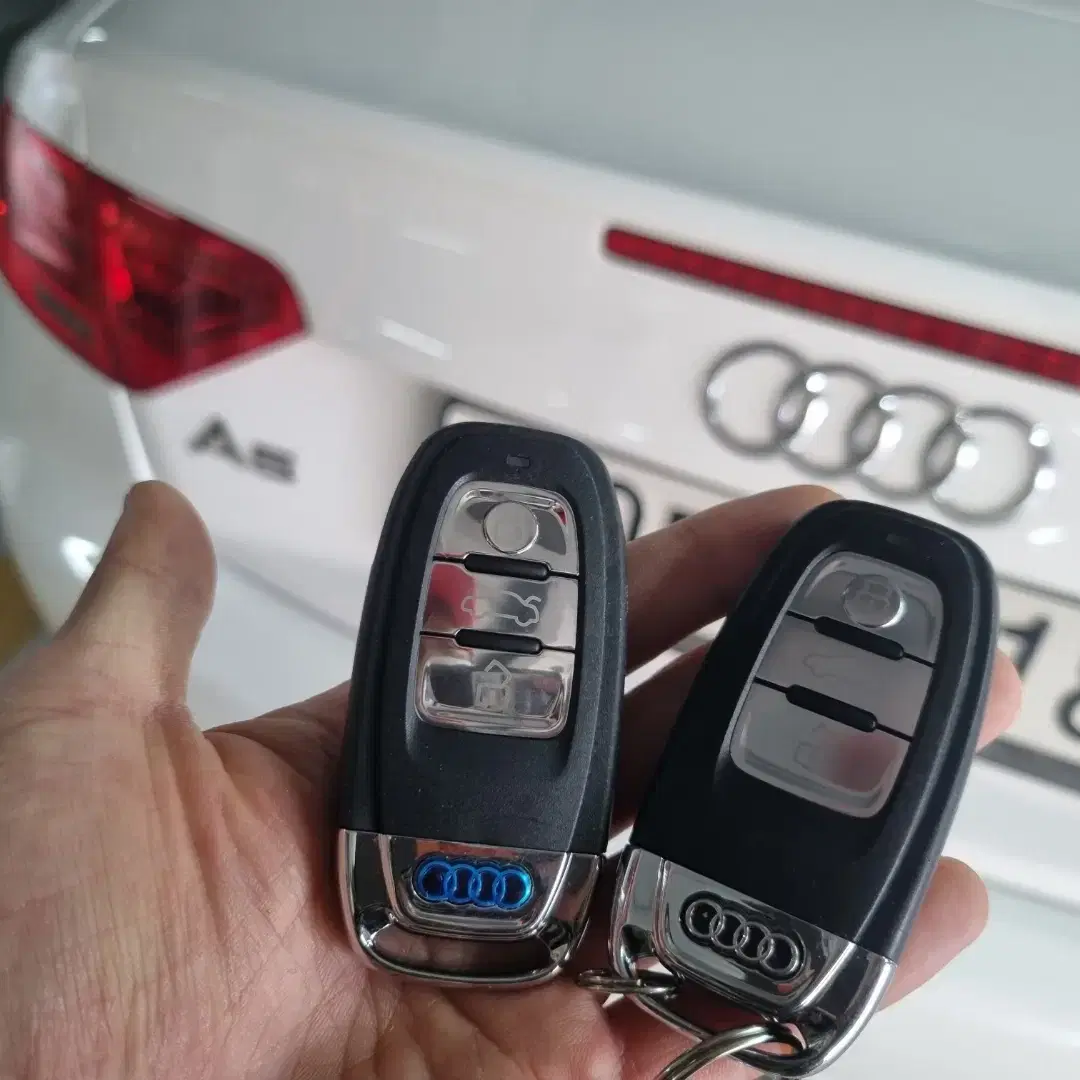 아우디 AUDI 버튼형 스마트키 분실시 감가 방어로 스페어키 추가 제작