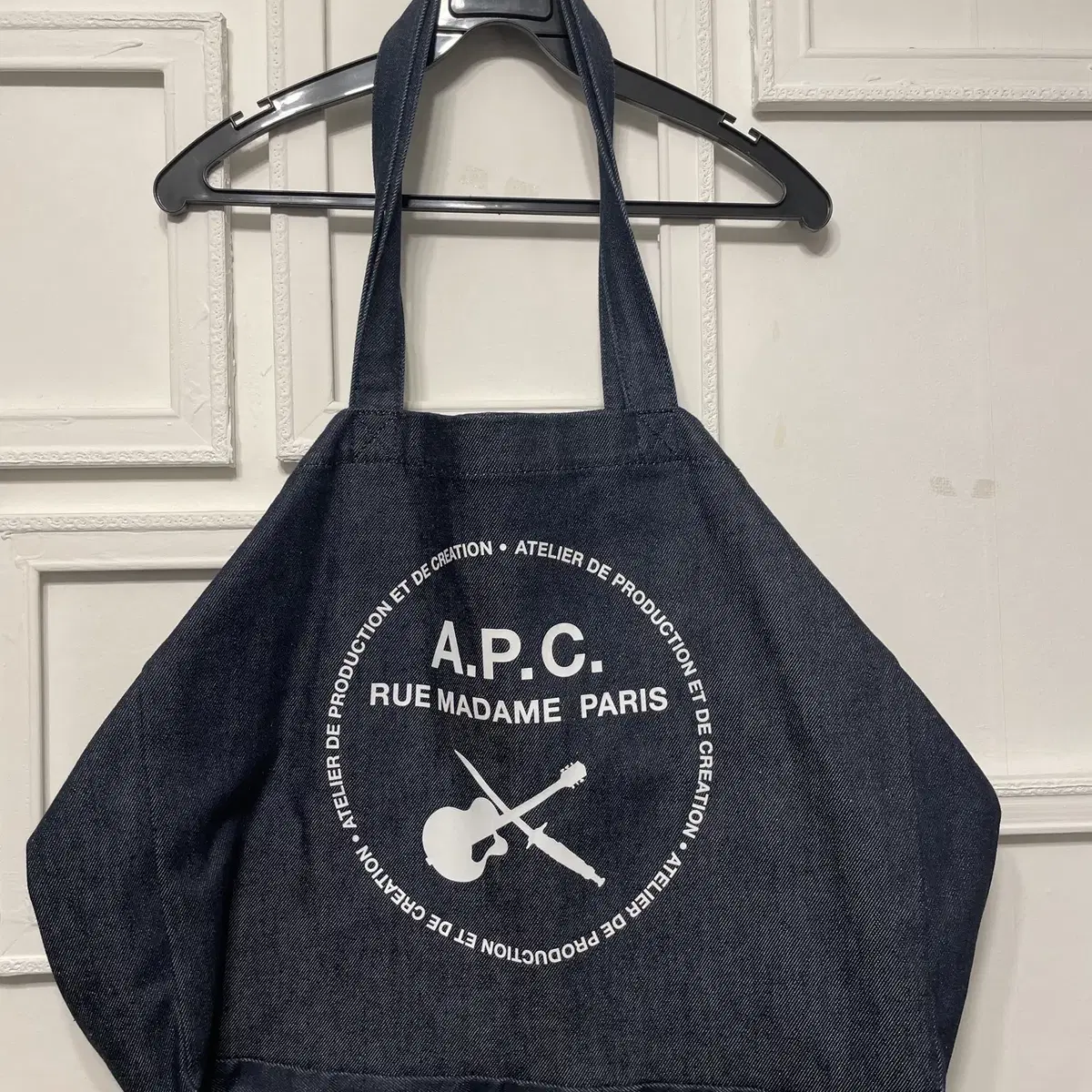 [A.P.C.] 아페쎄 제이바이올린 오버로고 데님 토트/숄더백