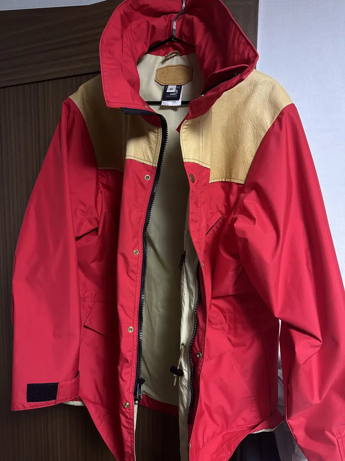 Rocky Mountain Featherbed Mountain Parka Red