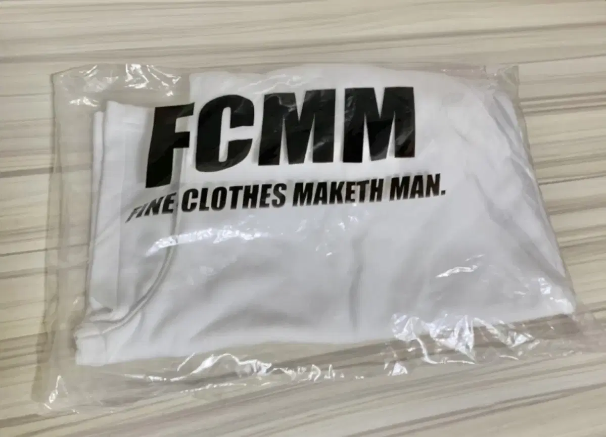 Unsealed) FCMM Half Pants Shorts Unisex Training Chuus