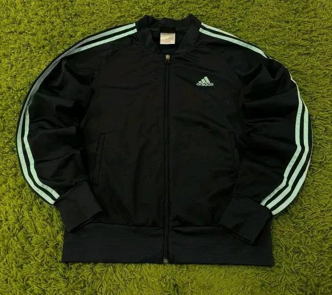 adidas triangle logo navy haneul haneul jersey100 min