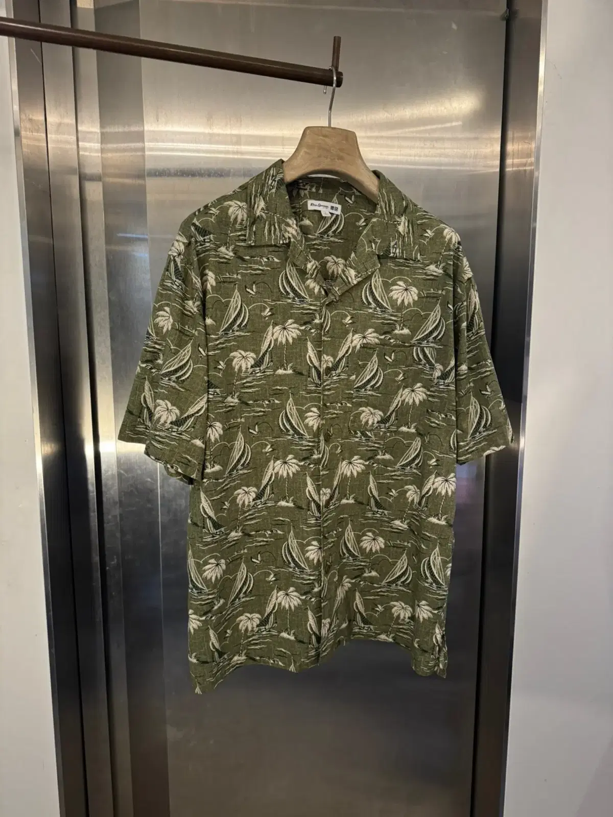 Rheinschooner Uniqlo Hawaiian Shirt