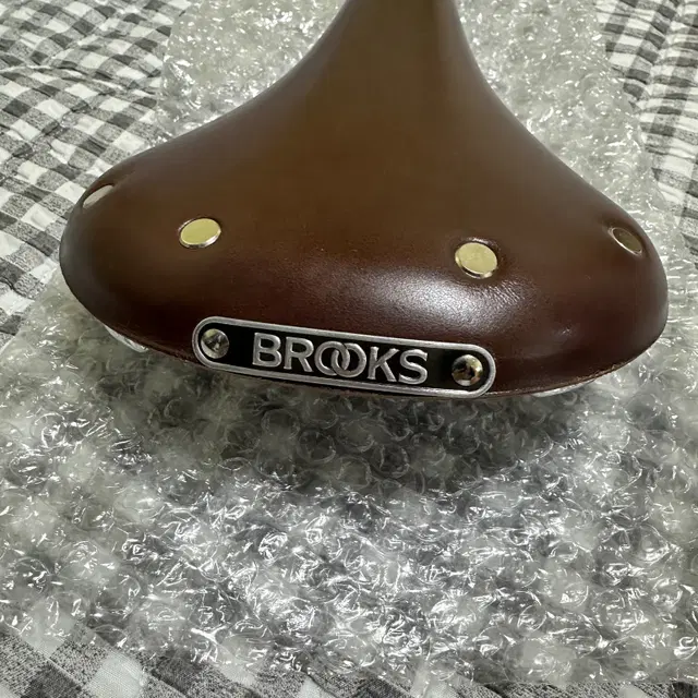 (미사용 신품) 브룩스(BROOKS) 스왈로우 B15 안장 판매합니다