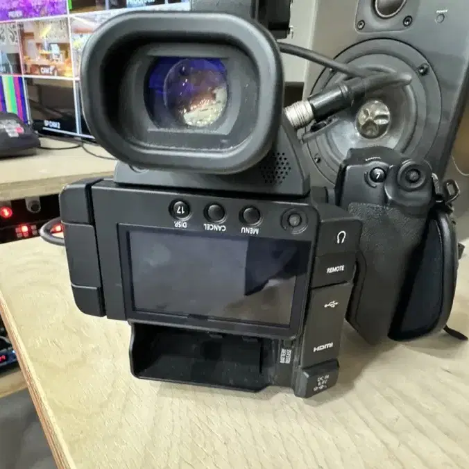 C100 mark2