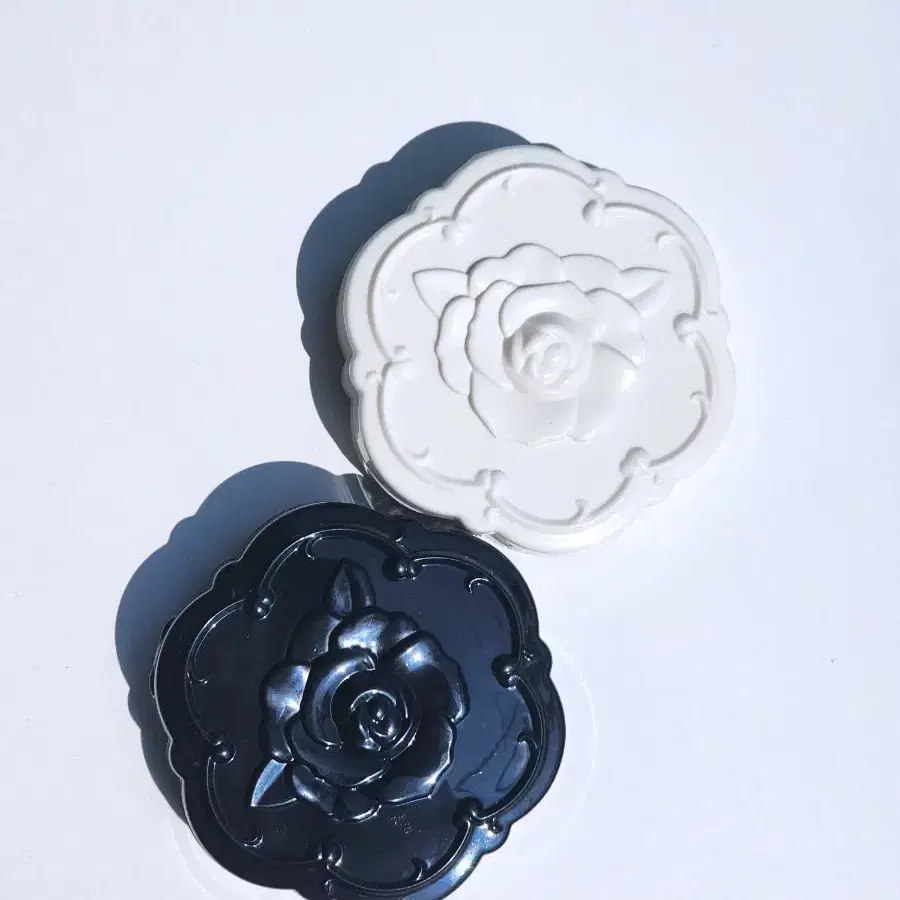 ANNA SUI 안나수이 양산형지뢰계 렌즈케이스 렌즈통 안나수이 거울