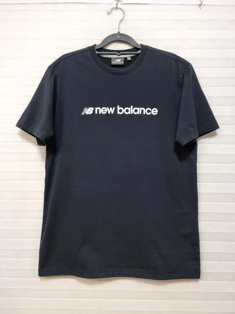 New Balance Men's Short Sleeve Round Tee 95