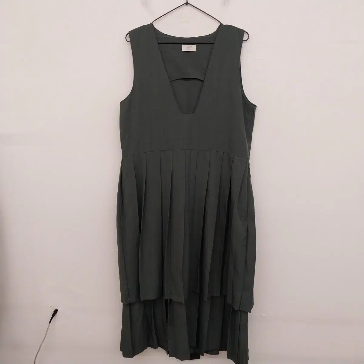 [Women's 77 size] Sleeveless layered ONEPIECE.