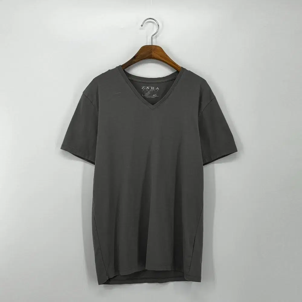 ZARA 자라 베이직 브이넥 반팔 티셔츠 (L size / GRAY)