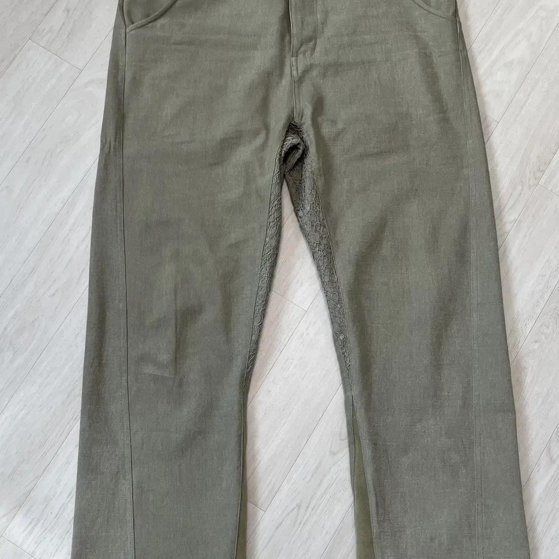 [2] xlim ep4 khaki trousers 엑슬림