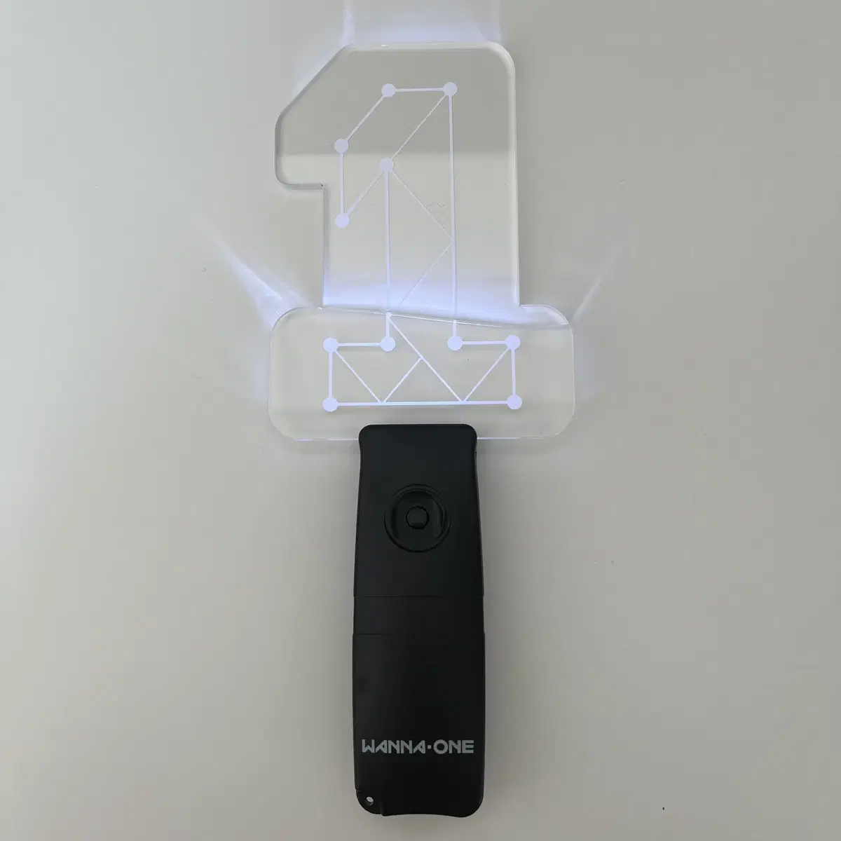 Wanna One lightstick Sharing