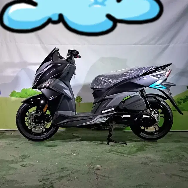 SYM VSX125 ABS 신차 파격세일 번개페이 카드 환영