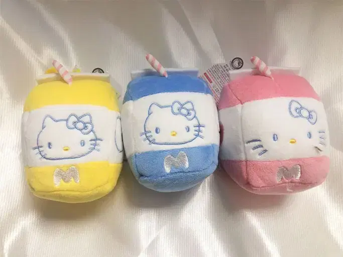 (Genuine)Hello Kitty Milk Carton Hanger