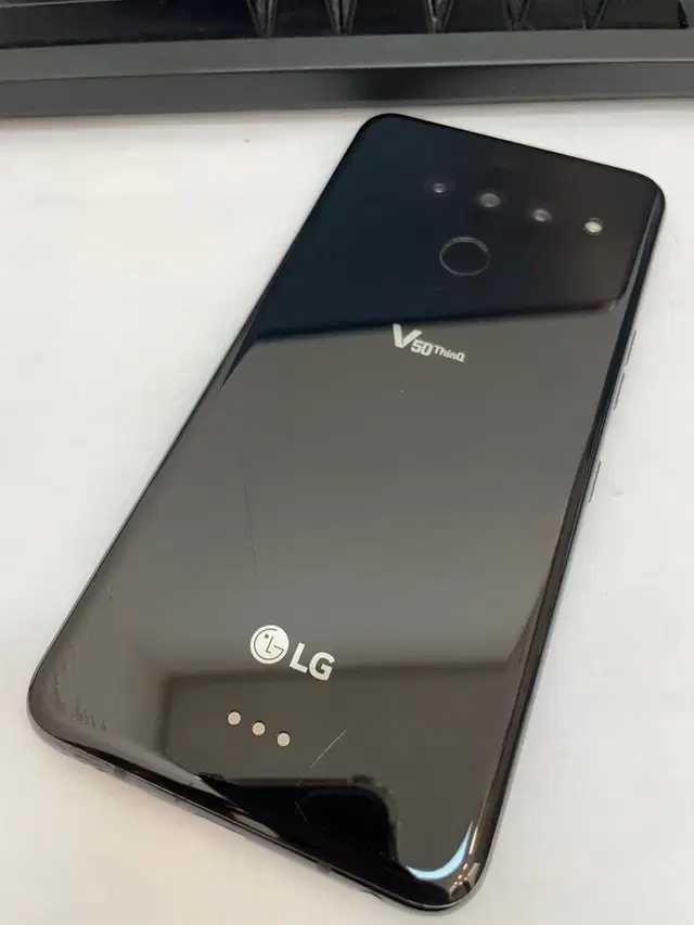 LGV50 블랙 128GB 무잔상 상태좋은 중고13만8천 팝니다.