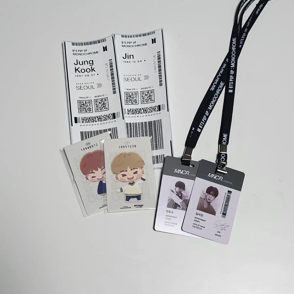 Bangtan Monochrome pop up In the Island photocard LuggageTac Visitor's Card kard Taehyung Pokka Nam Jun Pokka