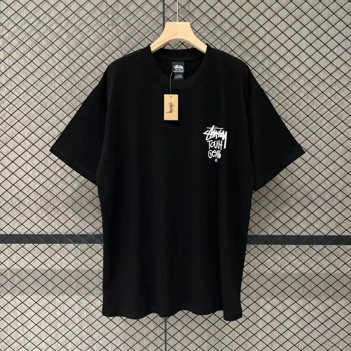 Cotton modern men's black tee with sleevesStussy