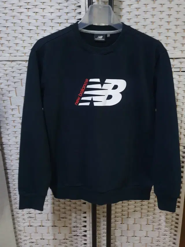 (1753) new balance 뉴발란스 스포츠 맨투맨 100 L