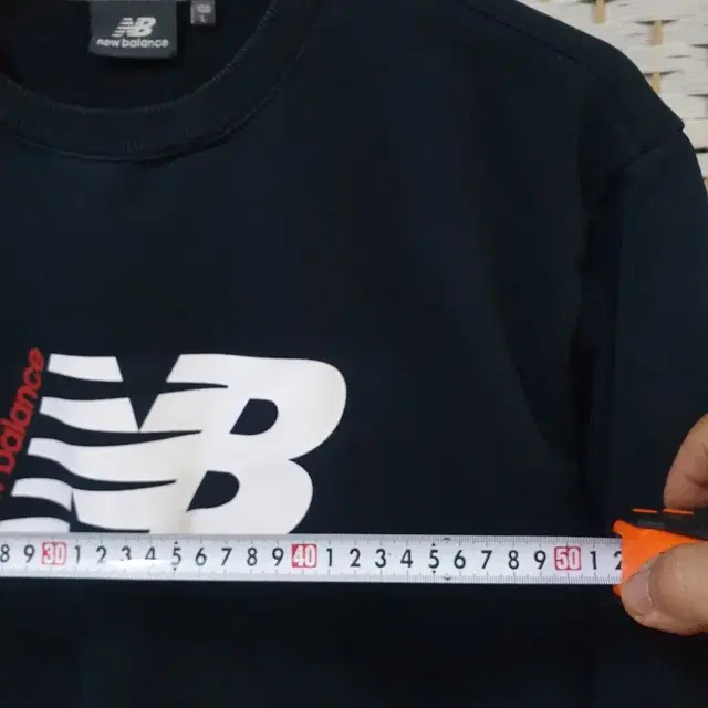 (1753) new balance 뉴발란스 스포츠 맨투맨 100 L