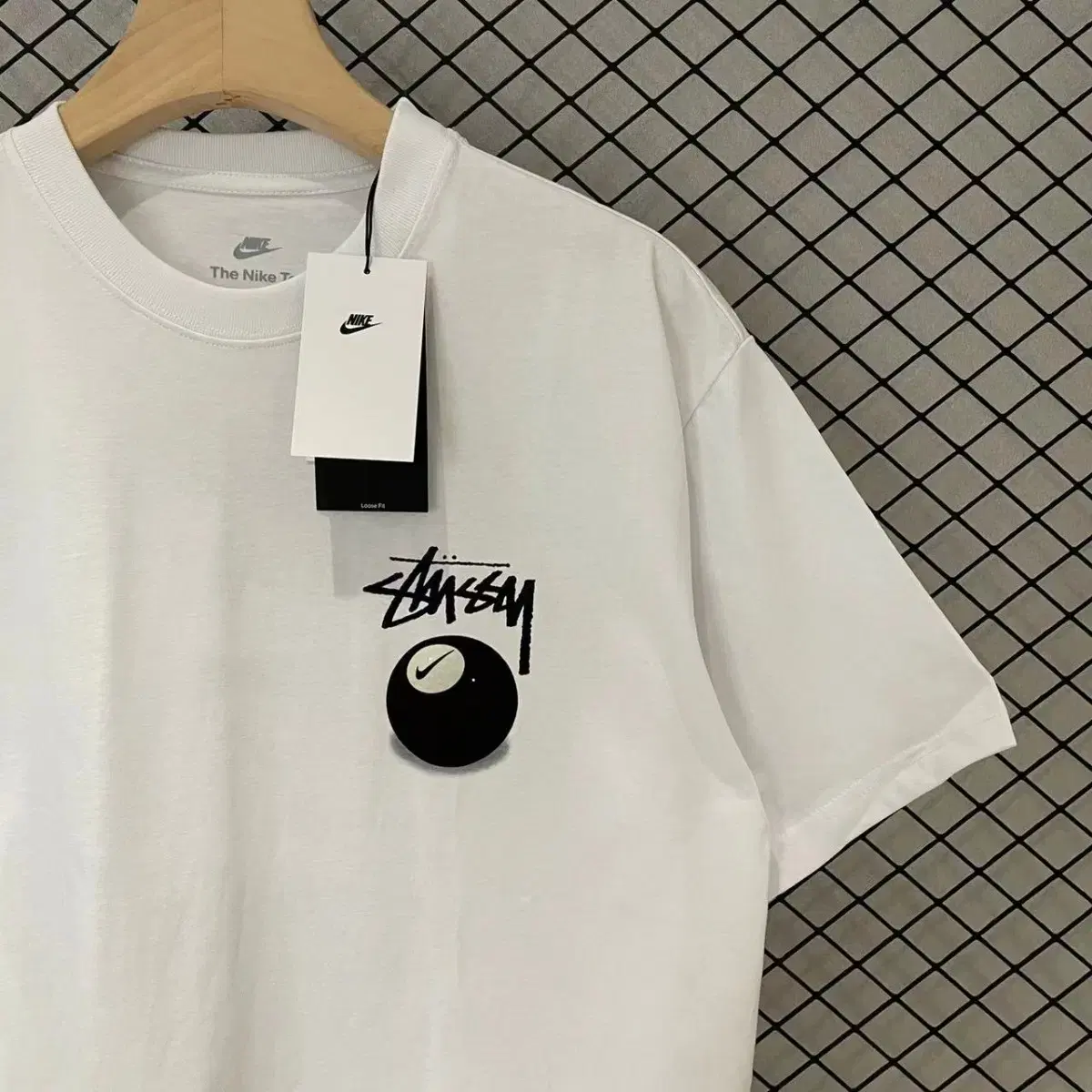 코튼 모던 남자 티 슬리브Stussy