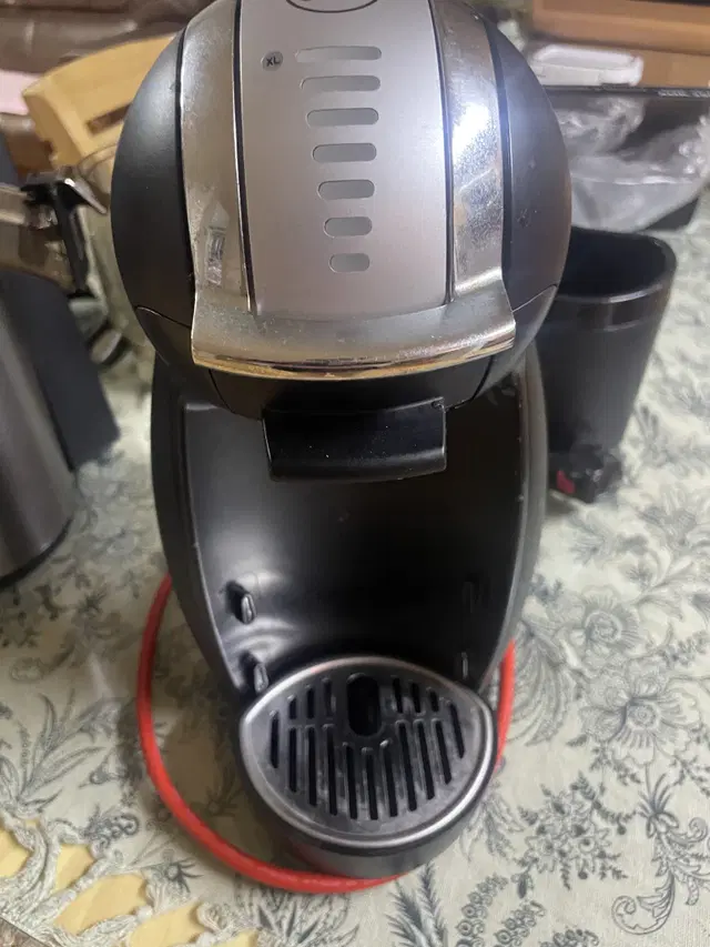 네스카페 Dolce Gusto 커피머신 제니오2