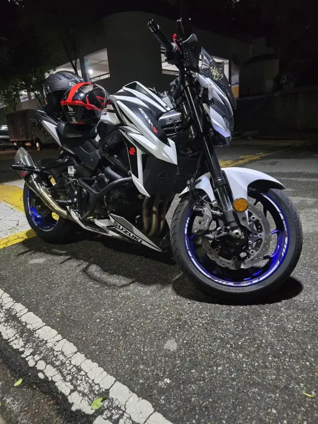 gsx s 750