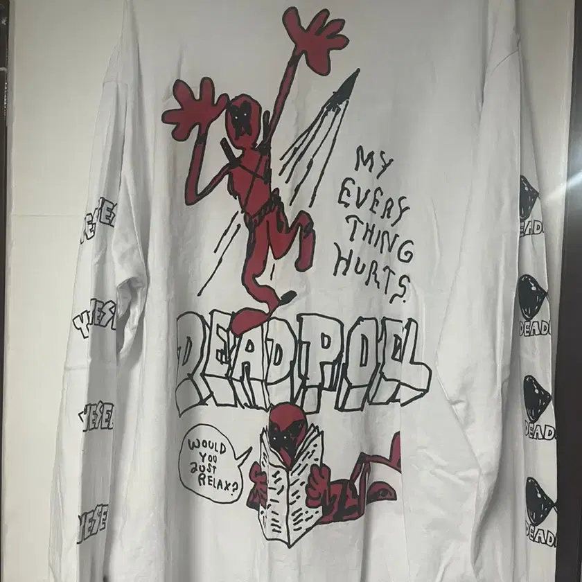 スウェット・トレーナー YESEYESEE Y.E.S x Deadpool Long sleeve MY326 YESEYESEE Y.E.S x Deadpool Long sleeve MY326 (YESEYESEE