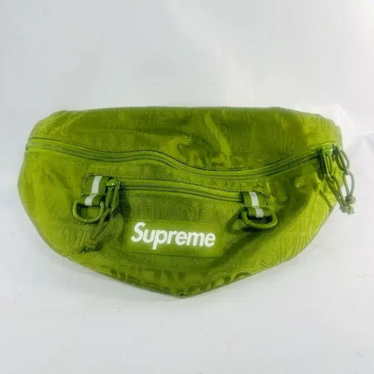 Supreme 19ss Waist Bag.상태좋은 중고제품 팝니다.