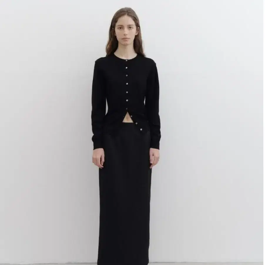 레터 Letter Flore long skirt (black)