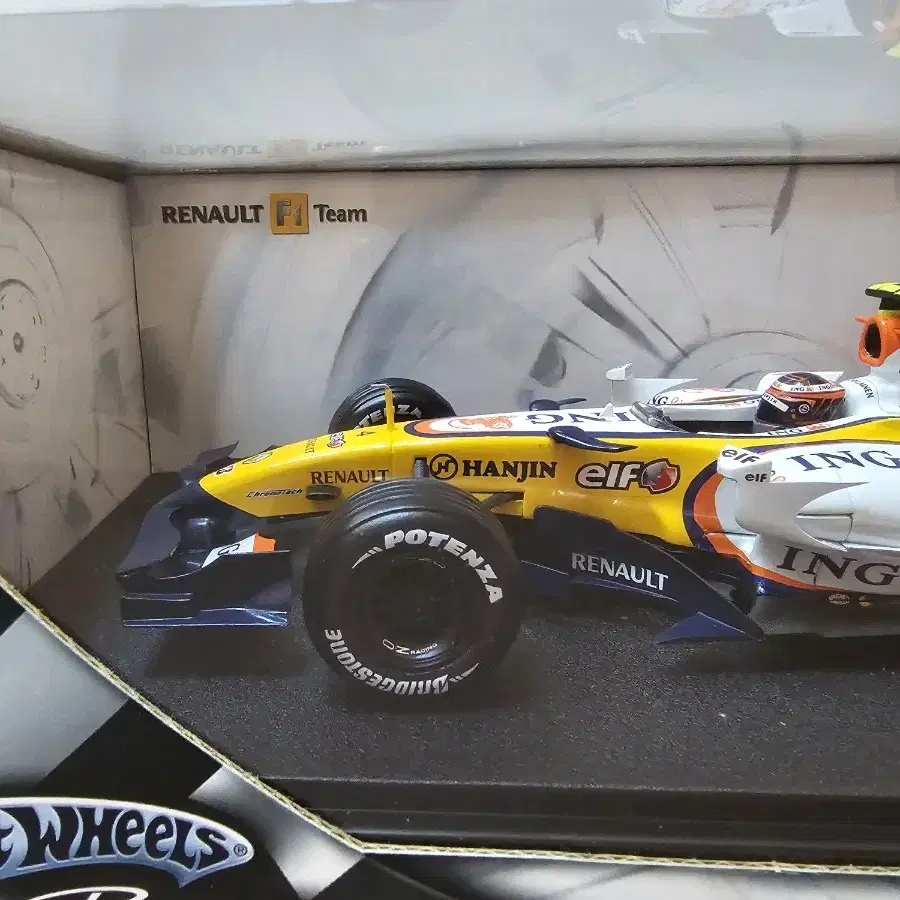 F1 핫 휠 1/18 빅스케일 RENAULT F1 TEAM 타미야 반다이